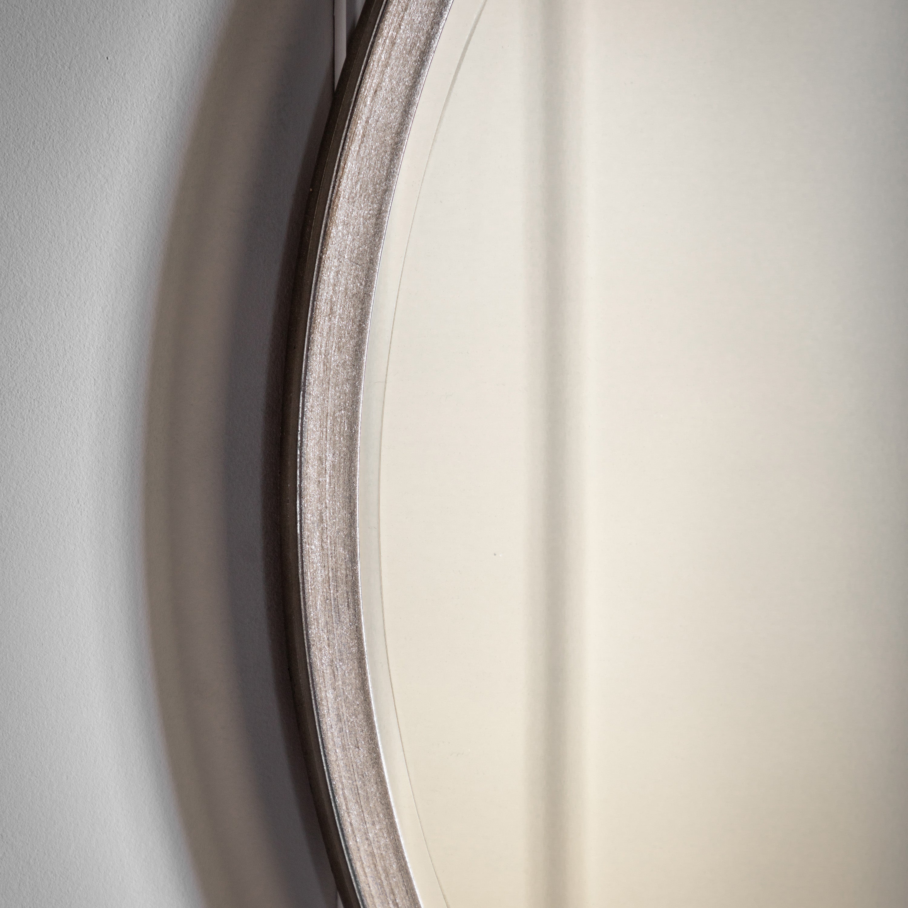 Robbins Antique Silver Round Wall Mirror | Large